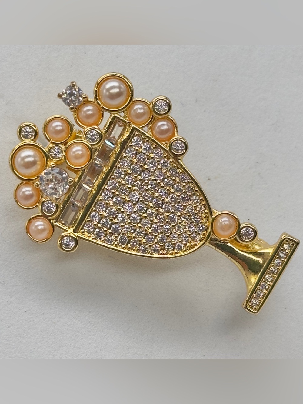 Faux Pearl Rhinestone Champagne Bubbles Brooch Pin Sparkle Gold Tone NYE Figural